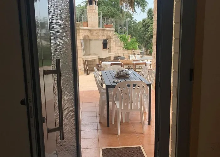 Villa Oasi Di Pace Per 10 Persone *